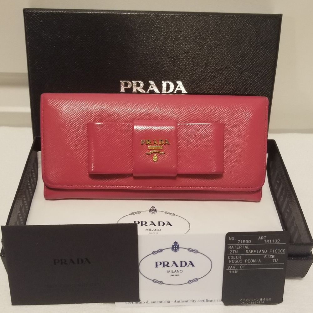 Prada Saffiano Leather Wallet w/COA